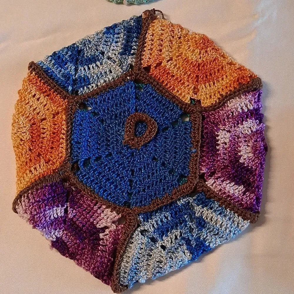 Purple Grape‎ Cluster Hand Crocheted Bottle Cap Hot Pad/ Coasters/potholder Set